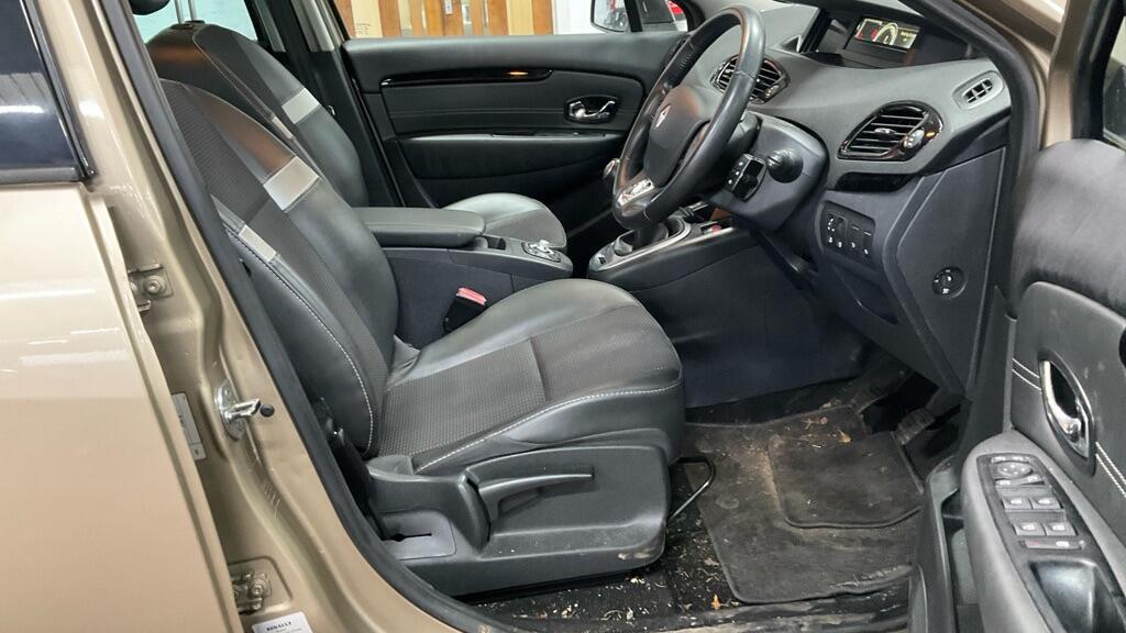 Used Renault Scenic 2015 for sale - 77455341: Photo 15