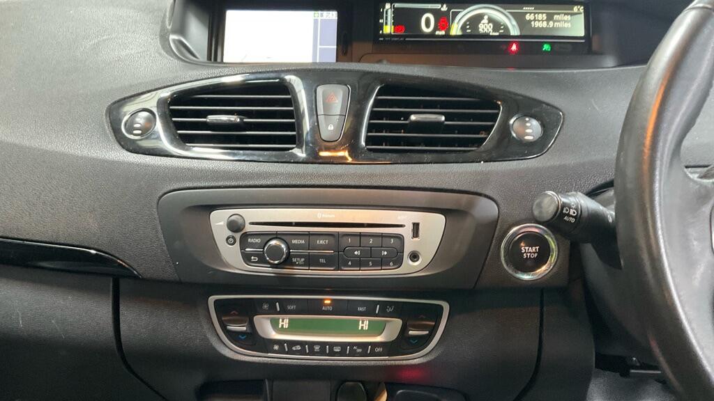 Used Renault Scenic 2015 for sale - 77455341: Photo 17