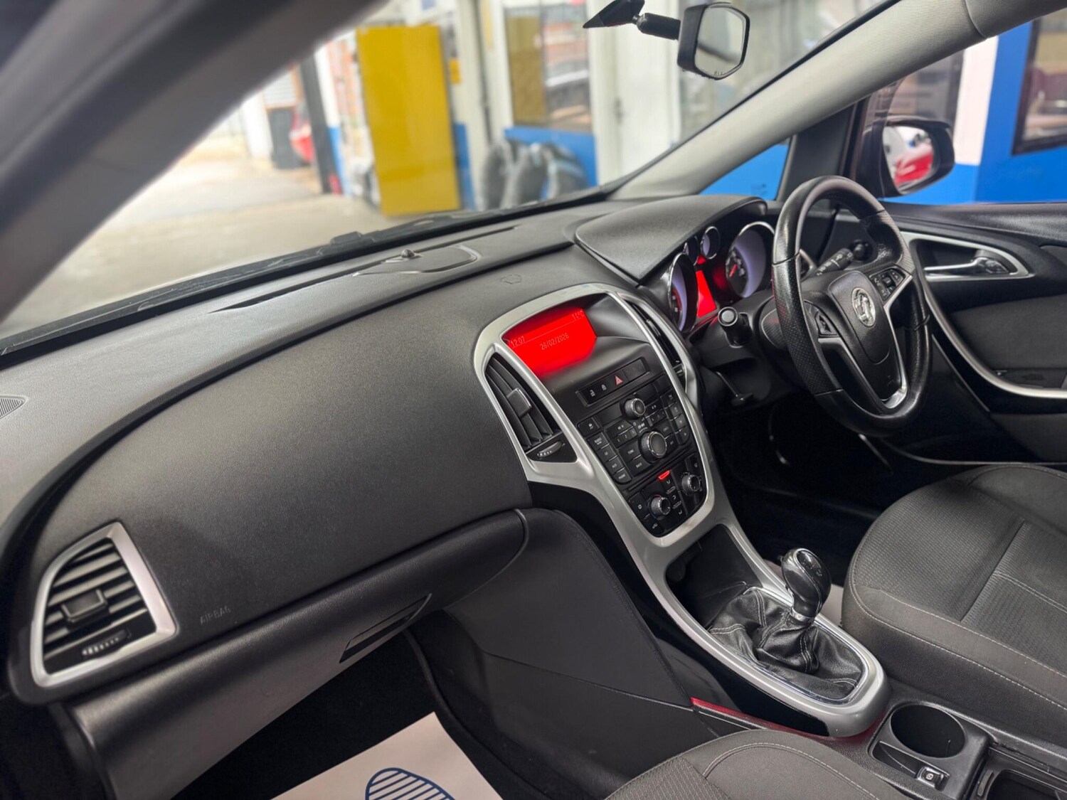 Used Vauxhall Astra for sale - 77683910: Photo 21