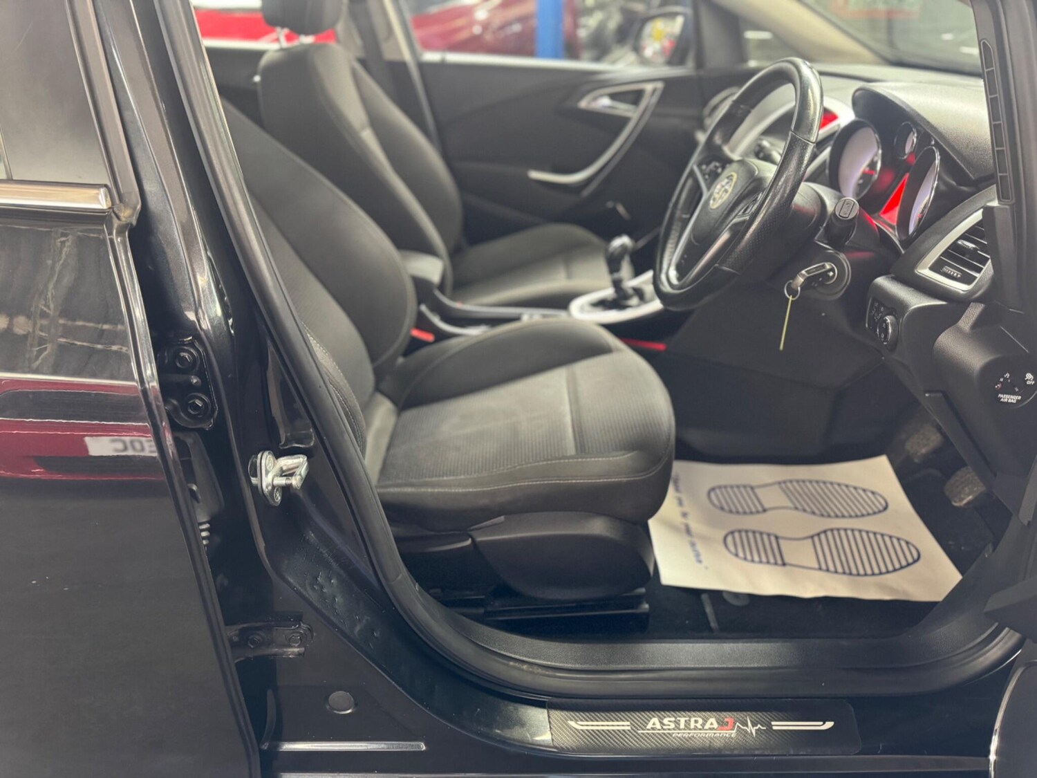 Used Vauxhall Astra for sale - 77683910: Photo 27