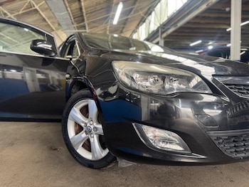 Used Vauxhall Astra 2012 for sale - 77683910: Photo