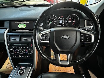 Used Land Rover Discovery Sport 2018 for sale - 78429872: Photo