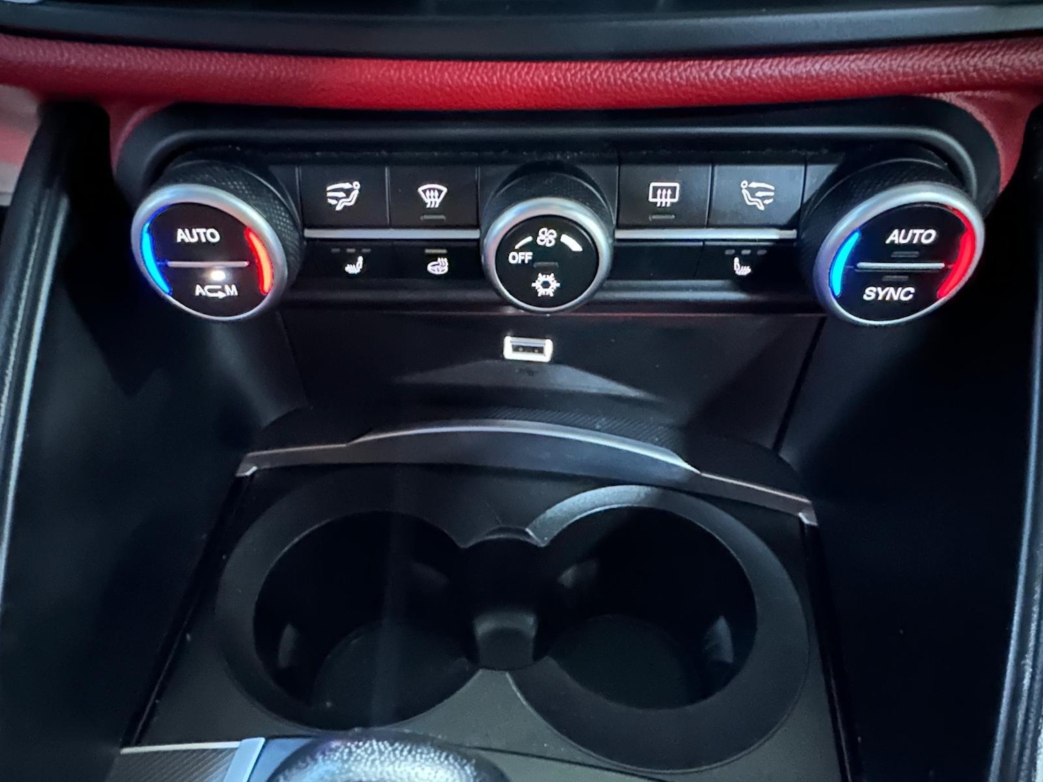 Used Alfa Romeo Giulia 2017 for sale - 76989896: Photo 33