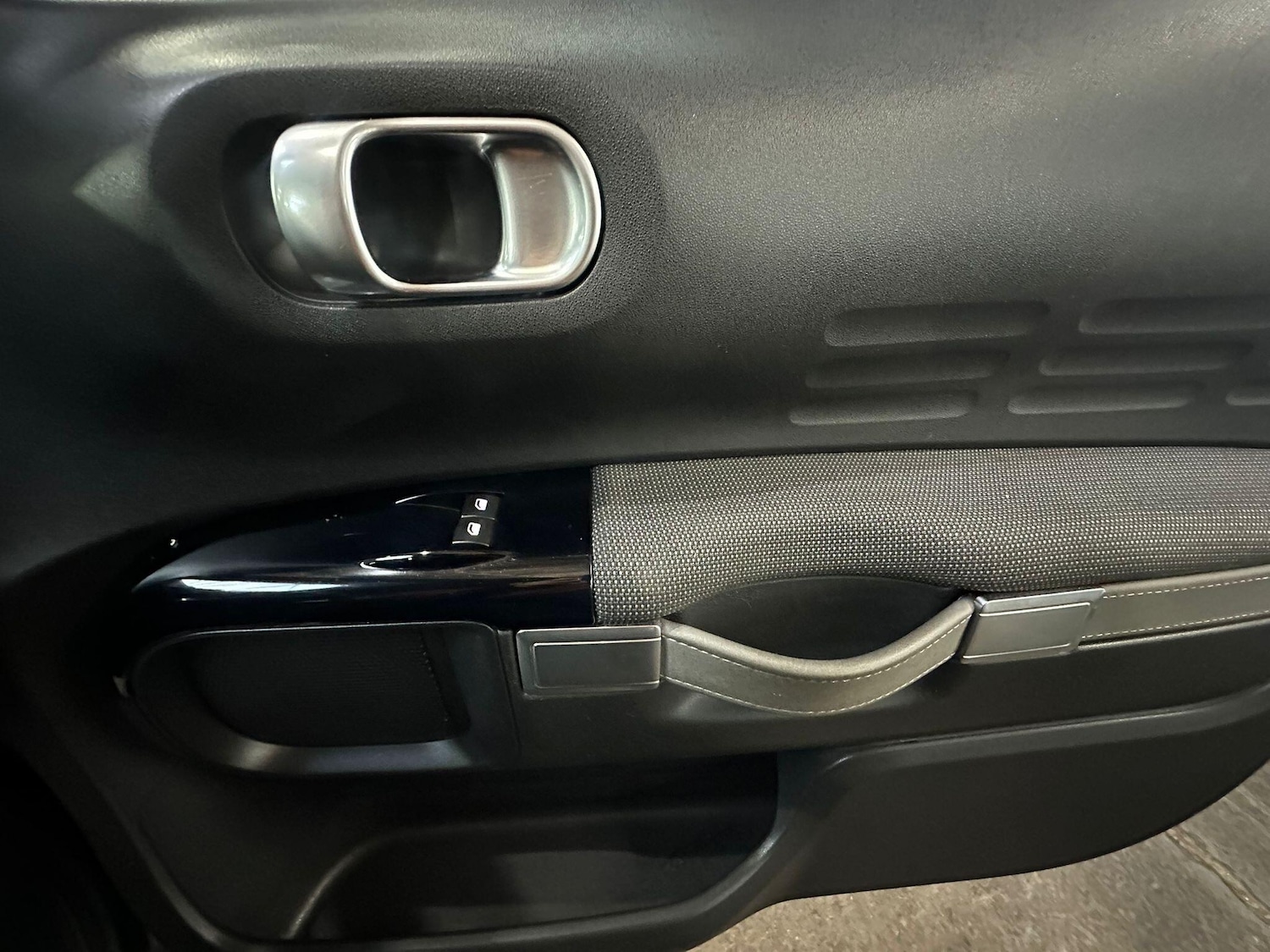 Used Citroen C4 Cactus 2015 for sale - 77696120: Photo 34