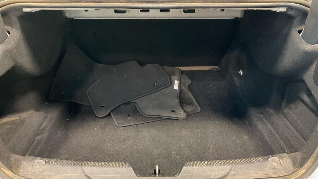 Used Jaguar XE 2015 for sale - 77314917: Photo 13