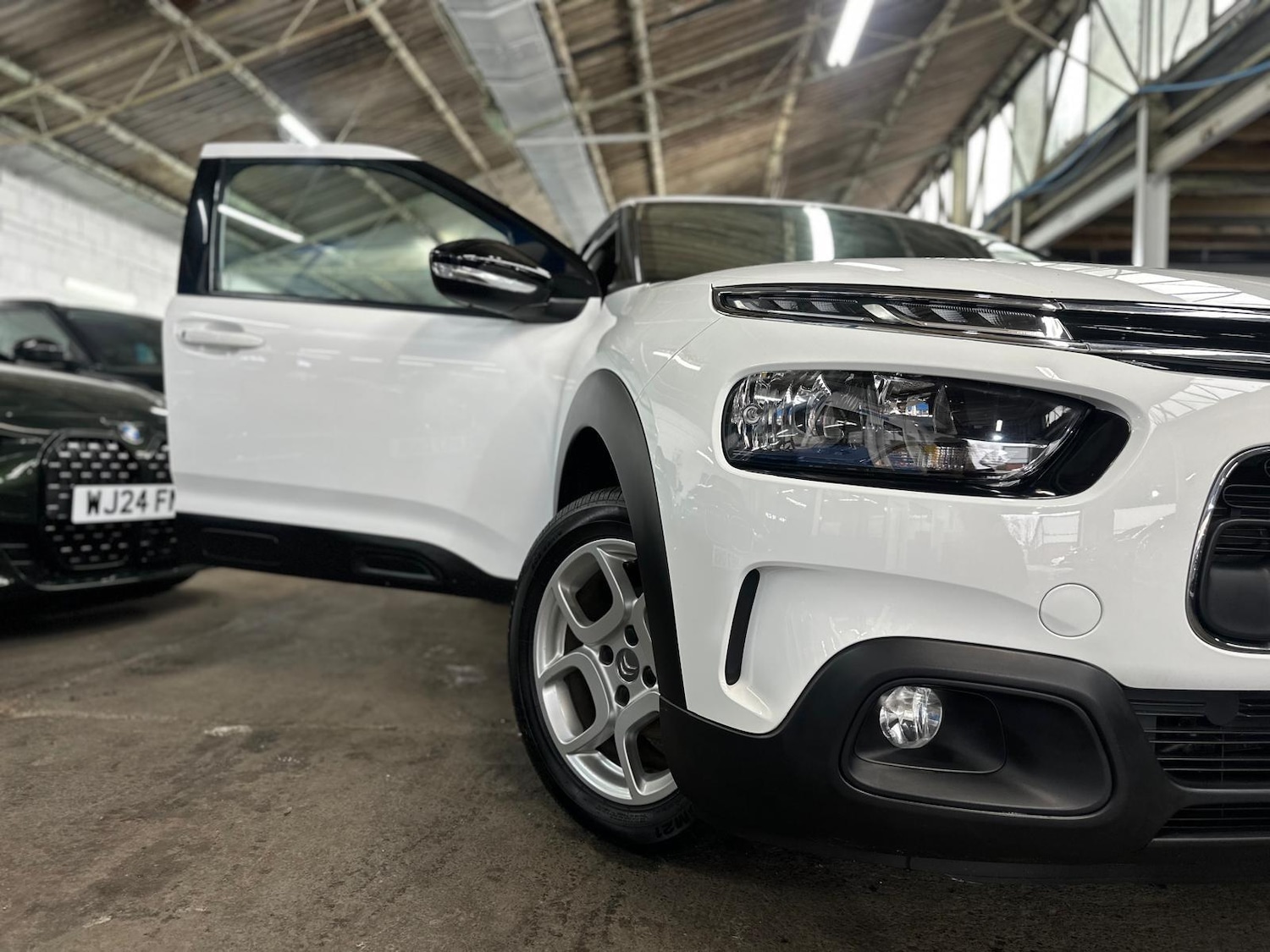 Used Citroen C4 Cactus 2018 for sale - 77175263: Photo 3