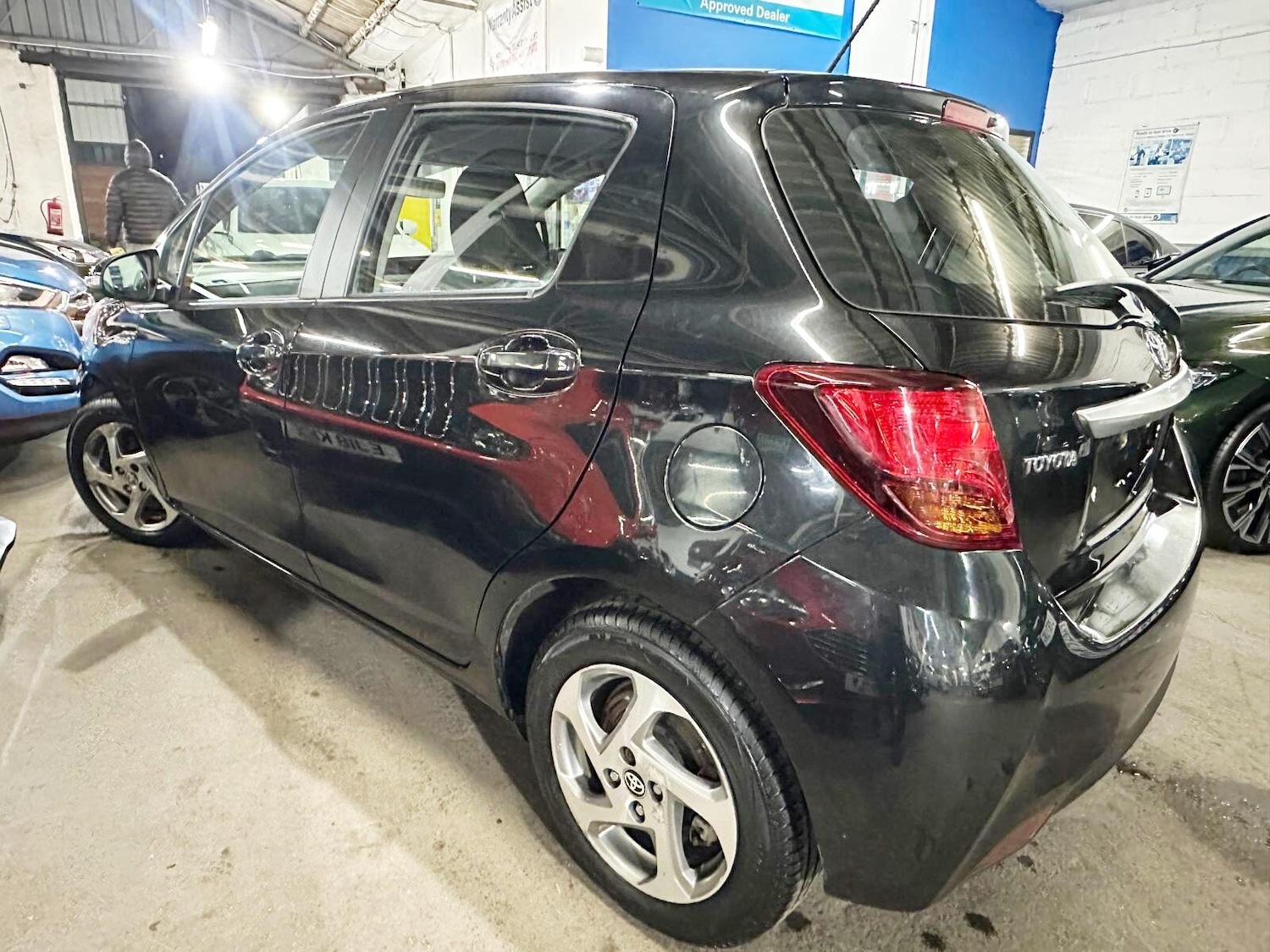 Used Toyota Yaris 2015 for sale - 77120874: Photo 15