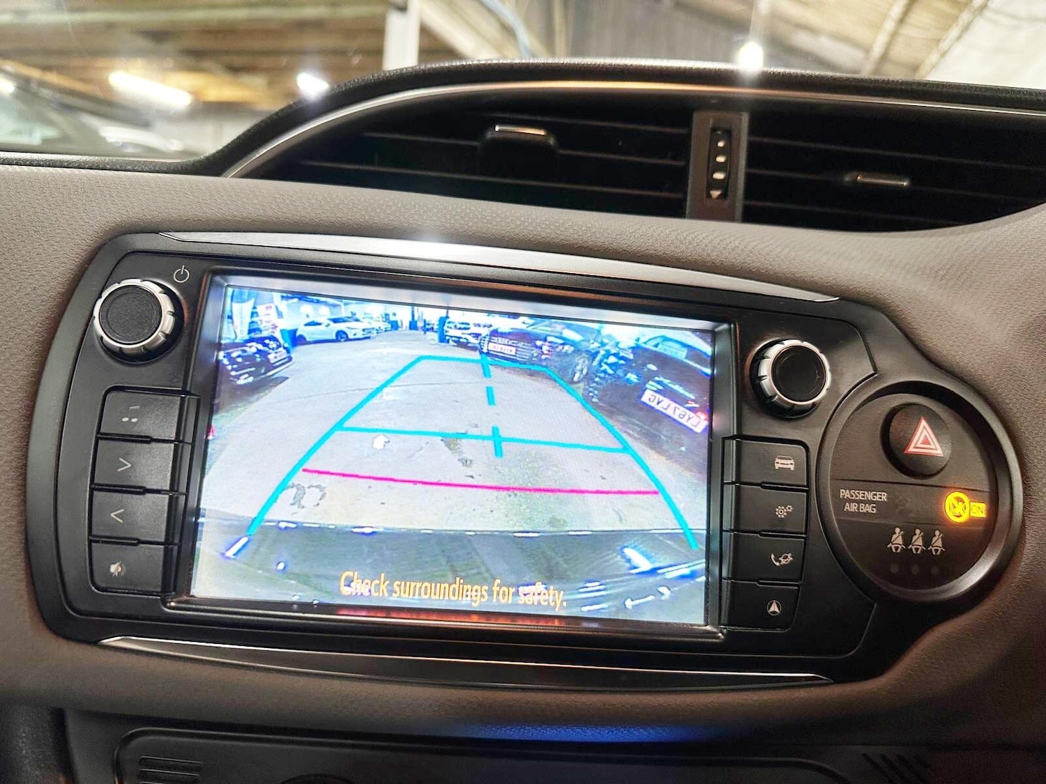 Used Toyota Yaris 2015 for sale - 77120874: Photo 26