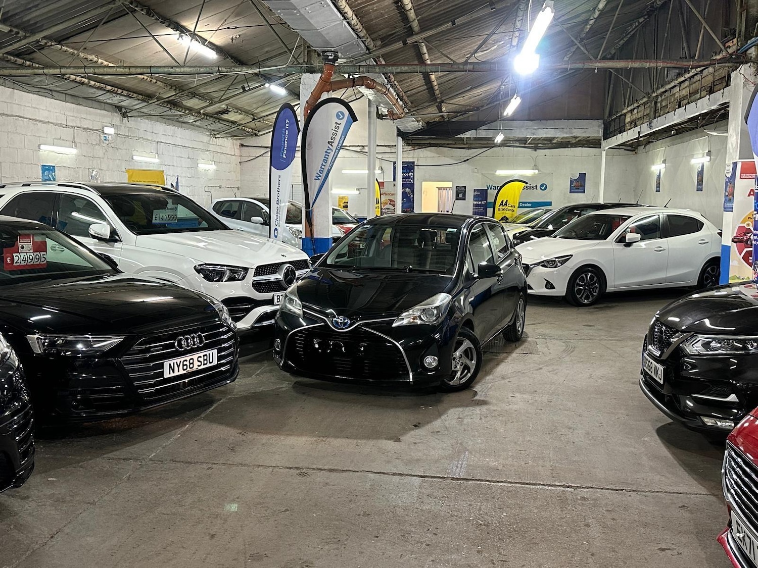 Used Toyota Yaris 2015 for sale - 77120874: Photo 32