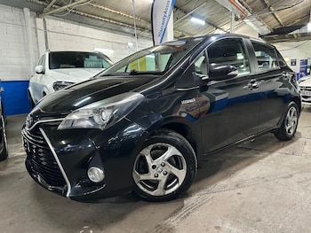 Used Toyota Yaris 2015 for sale - 77120874: Photo