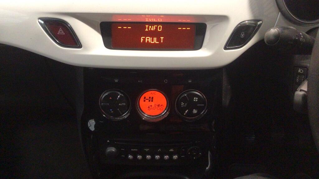 Used Citroen DS3 2013 for sale - 76765245: Photo 10