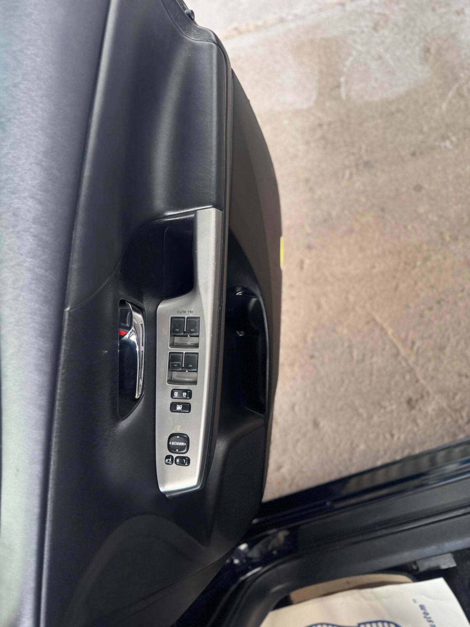 Used Toyota Prius+ for sale - 77753095: Photo 47