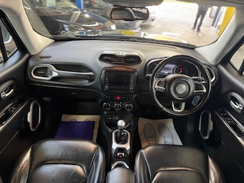 Used Jeep Renegade 2017 for sale - 76824234: Photo