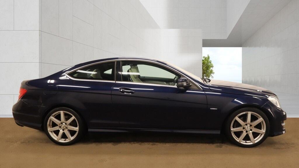 Used Mercedes-Benz C Class 2011 for sale - 78170676: Photo 11