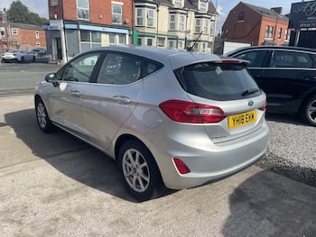 Used Ford Fiesta 2018 for sale - 79711070: Photo