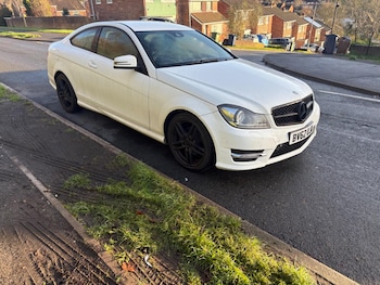 Used Mercedes-Benz C Class 2012 for sale - 76888937: Photo