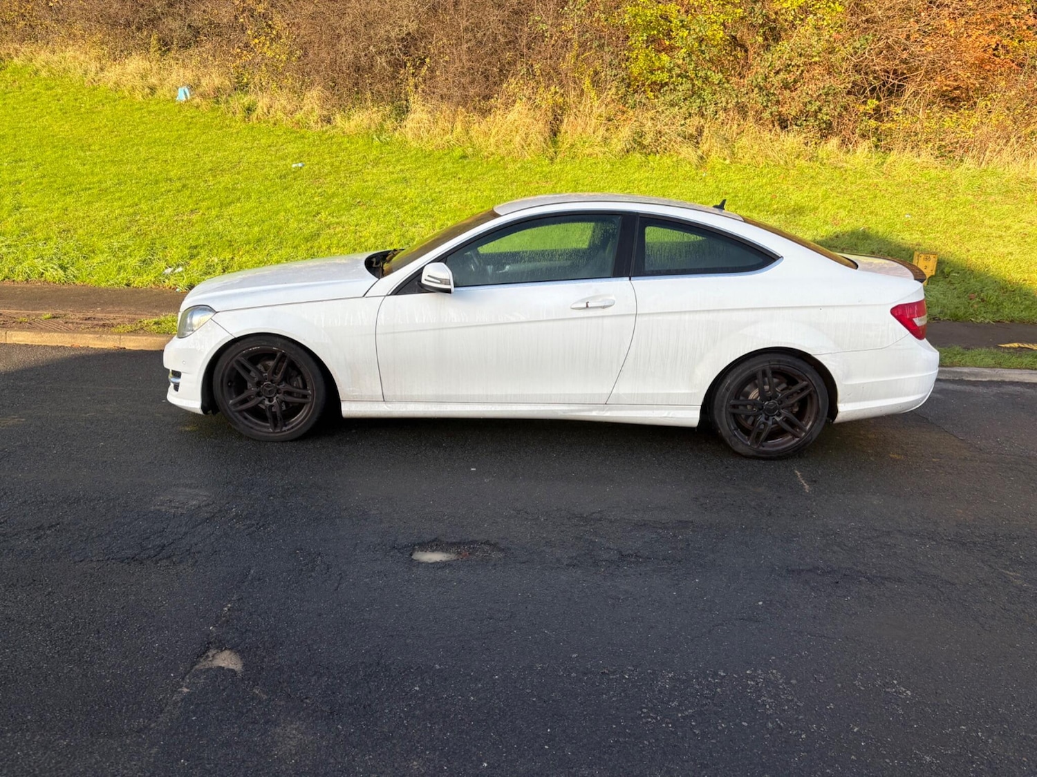 Used Mercedes-Benz C Class 2012 for sale - 76888937: Photo 8