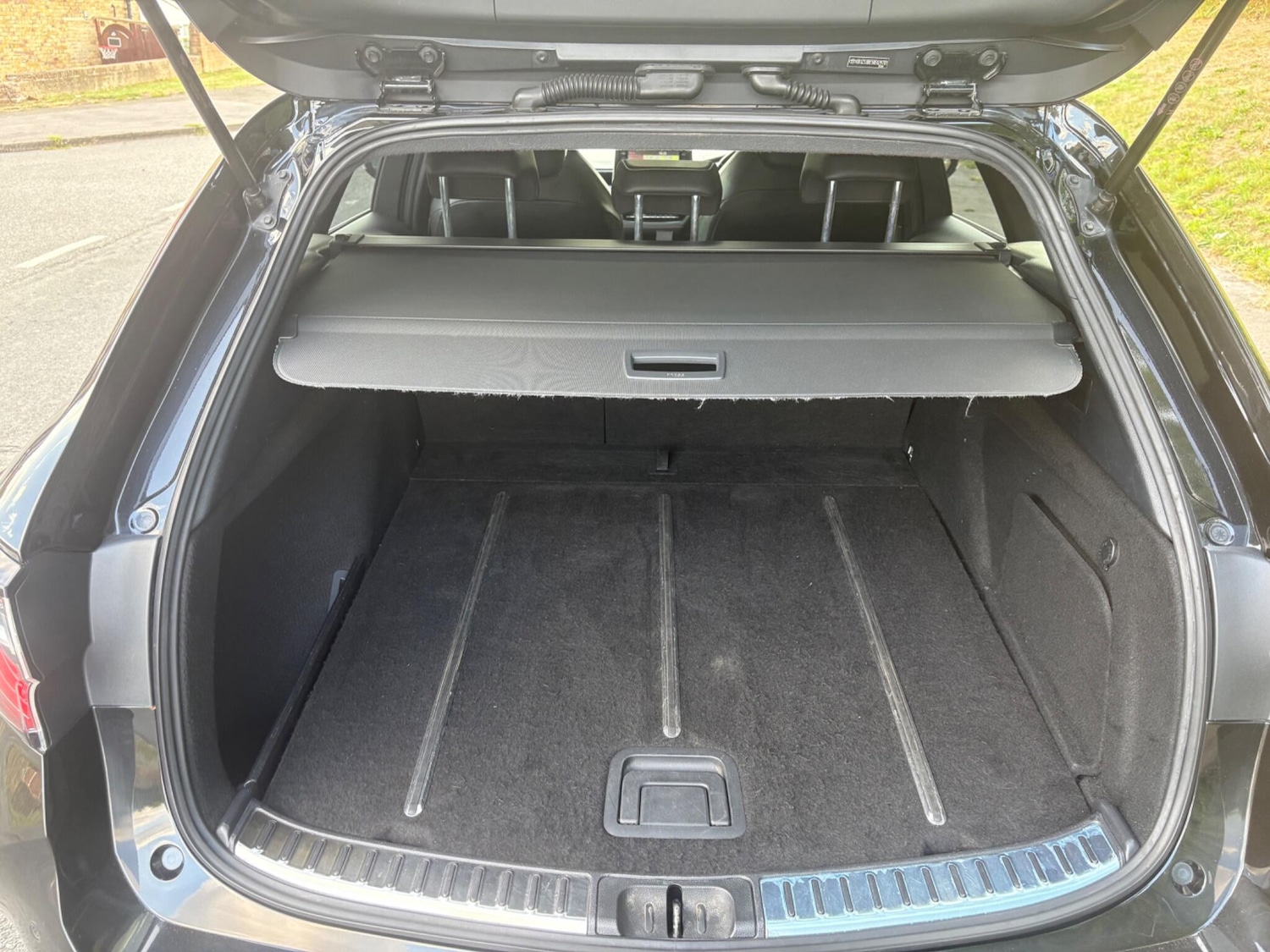Vehicle 33