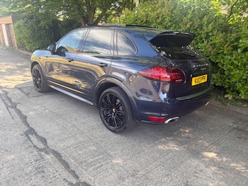 Used Porsche Cayenne 2013 for sale - 78472791: Photo