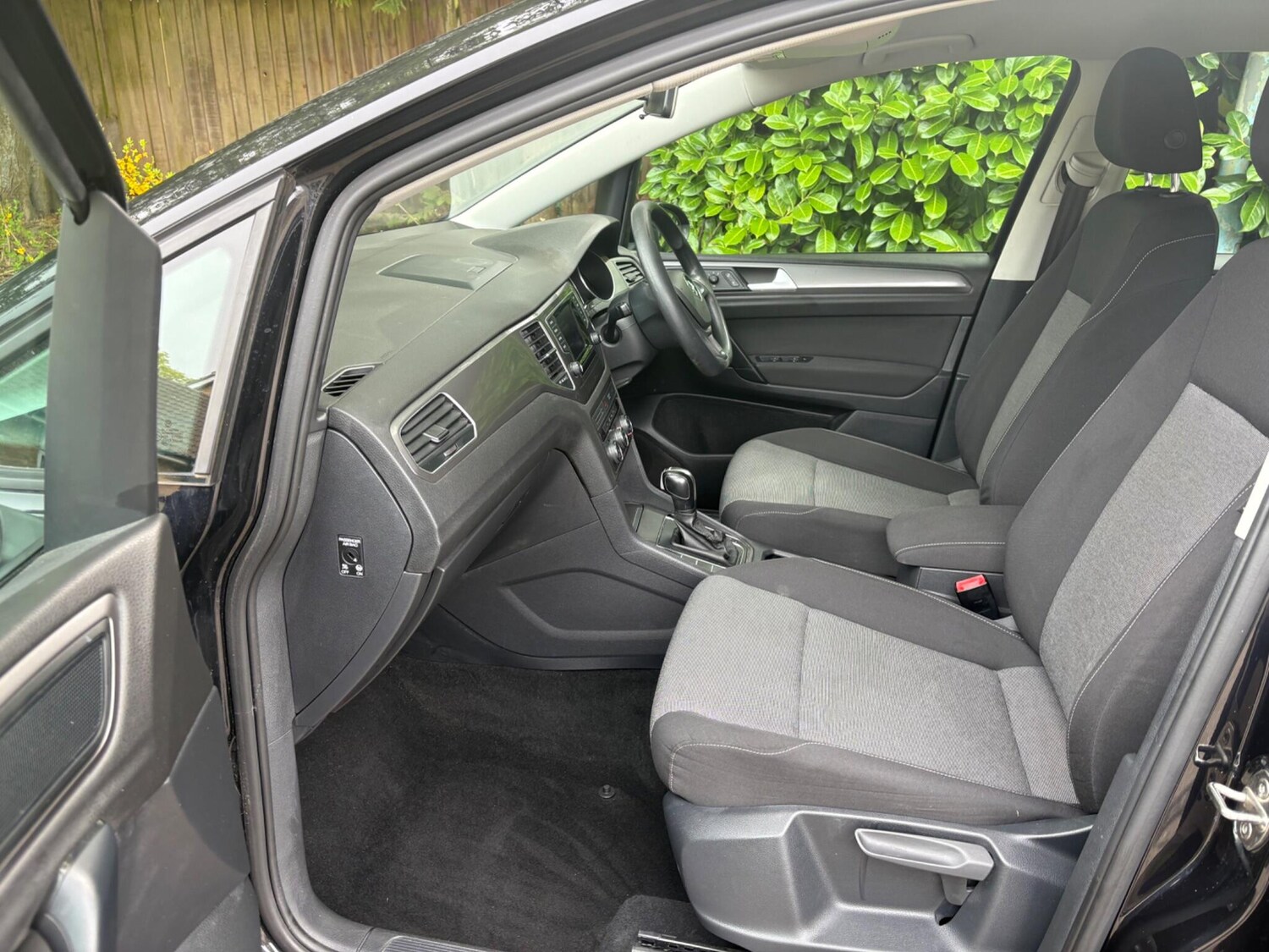 Used Volkswagen Golf SV for sale - 78210540: Photo 31