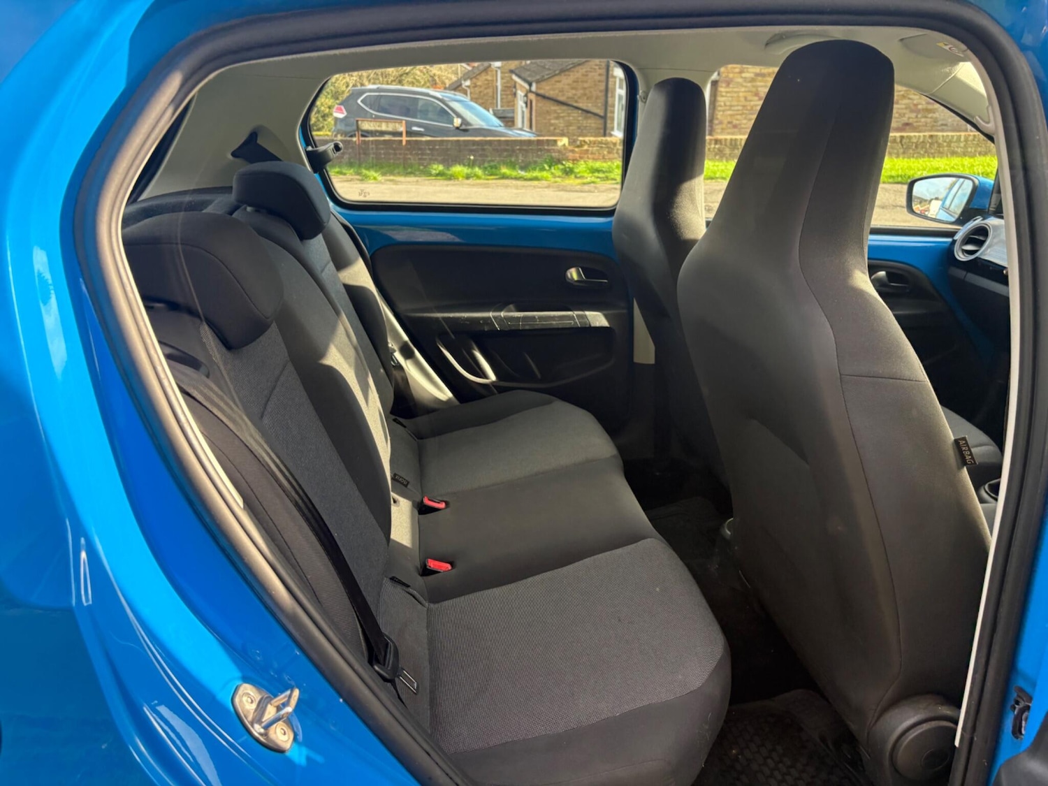 Used Volkswagen up! 2016 for sale - 76569321: Photo 24