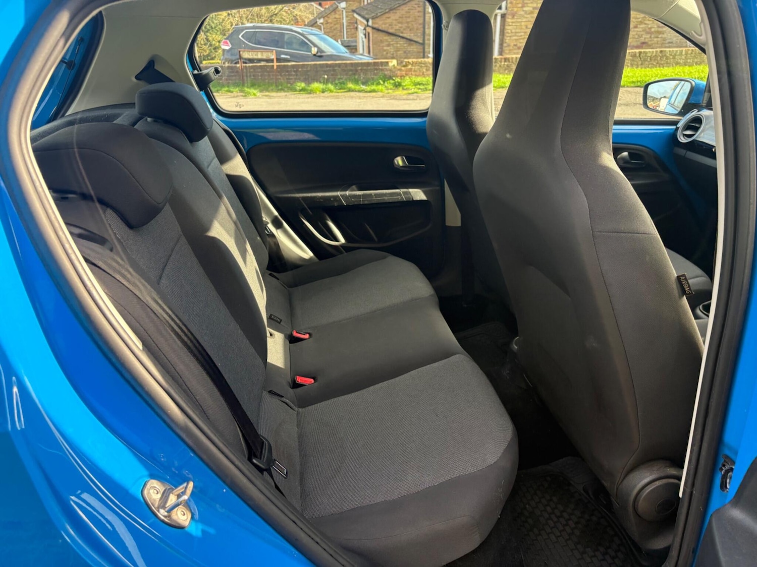 Used Volkswagen up! 2016 for sale - 76569321: Photo 29