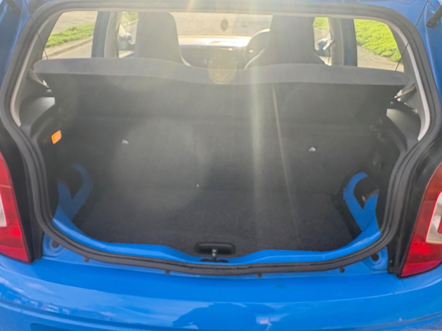 Used Volkswagen up! 2016 for sale - 76569321: Photo 41