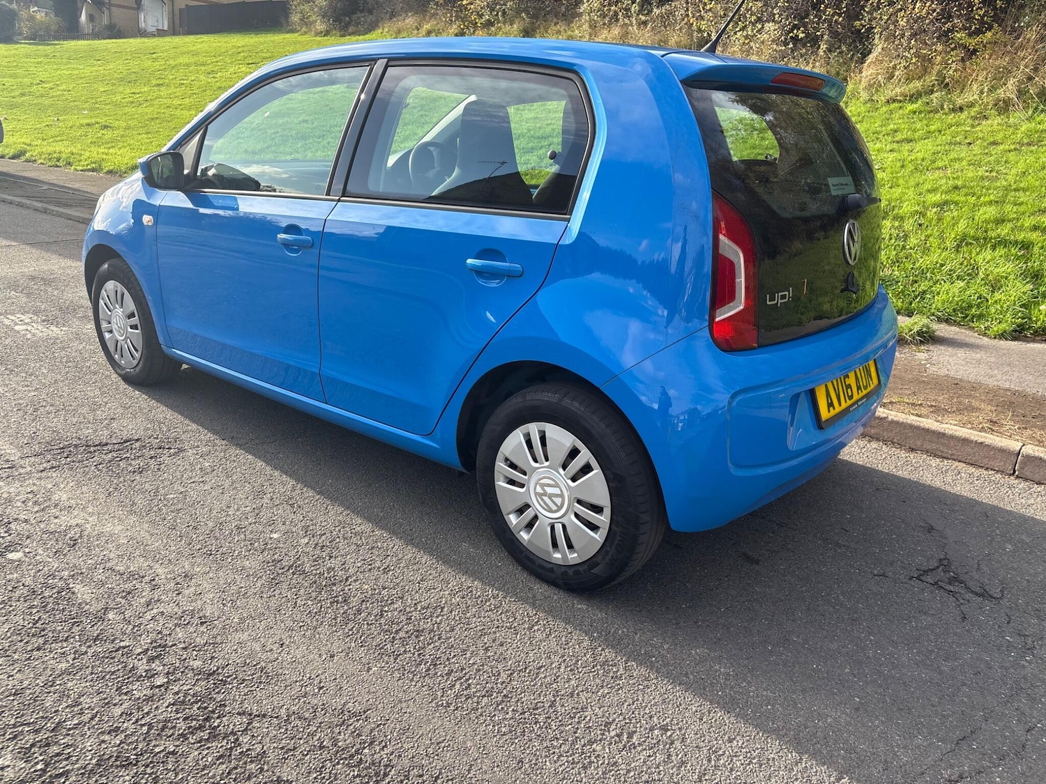 Used Volkswagen up! 2016 for sale - 76569321: Photo 78