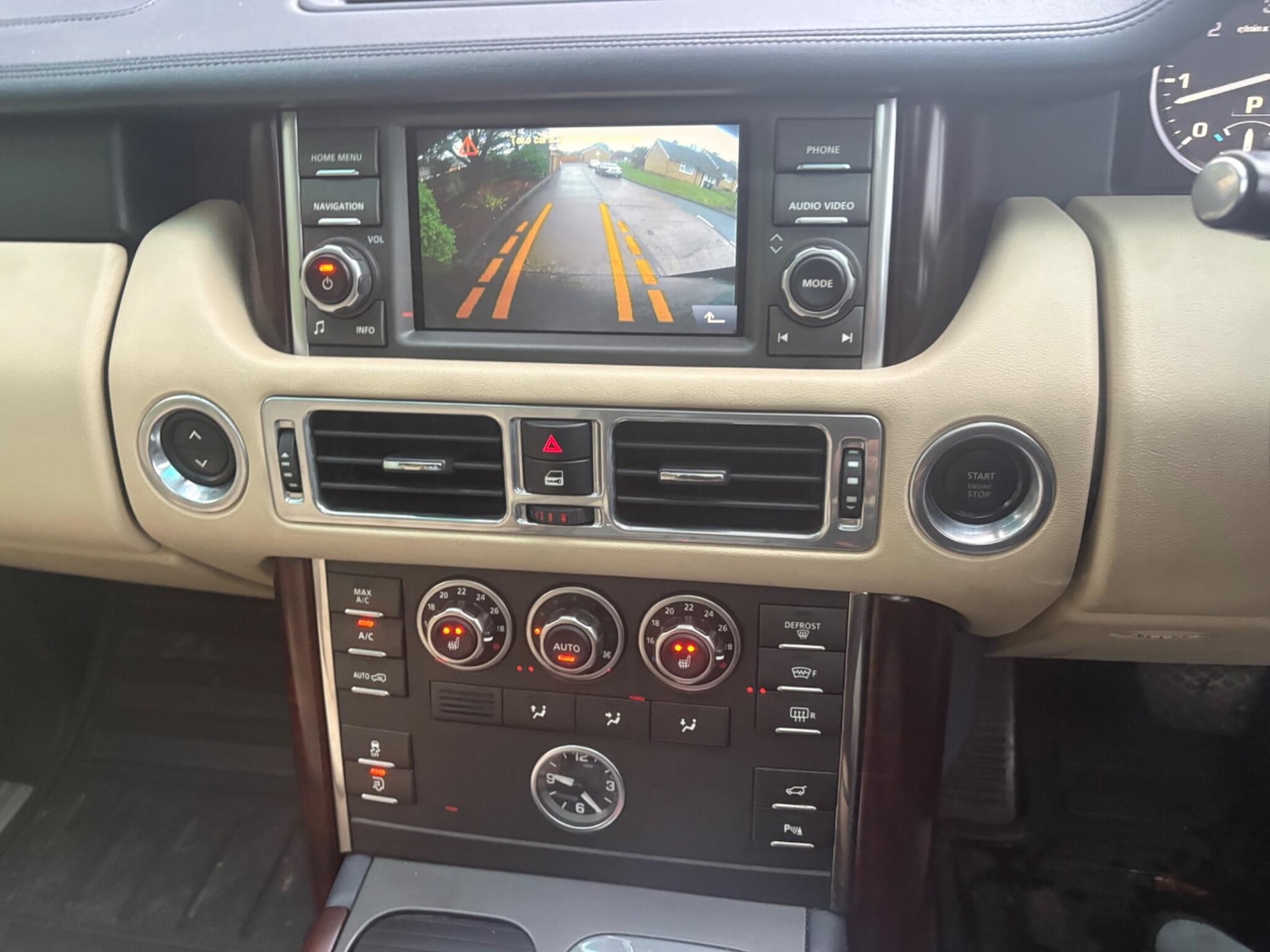 Used Land Rover Range Rover 2011 for sale - 77158070: Photo 35