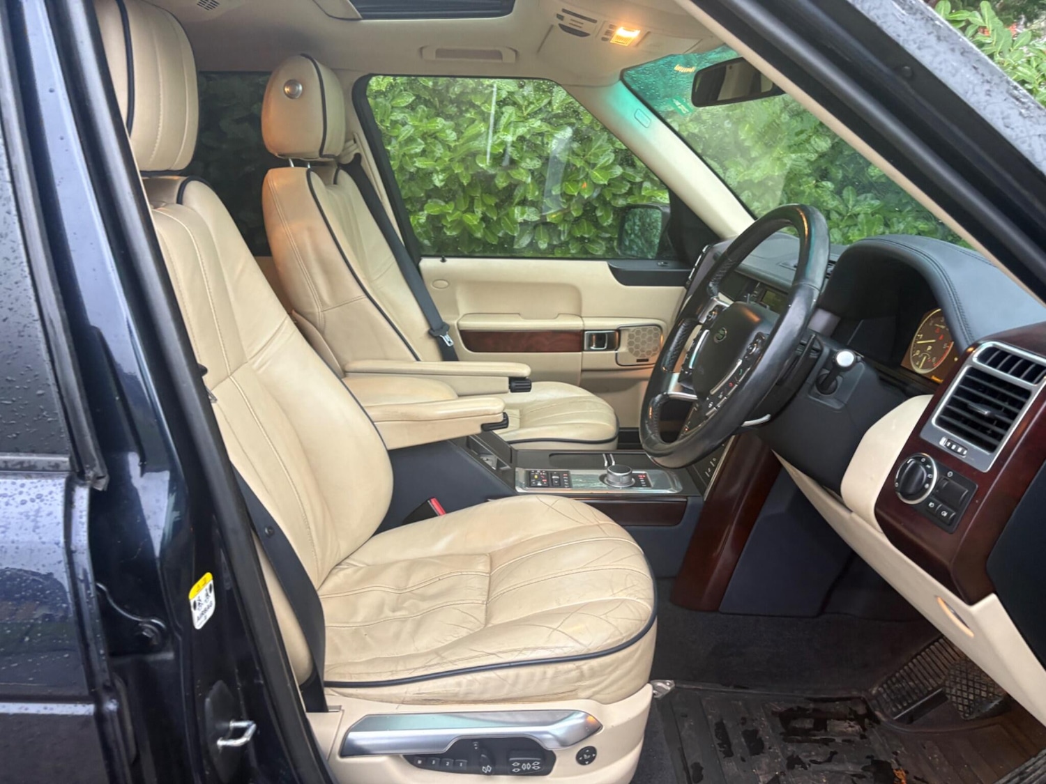 Used Land Rover Range Rover 2011 for sale - 77158070: Photo 37