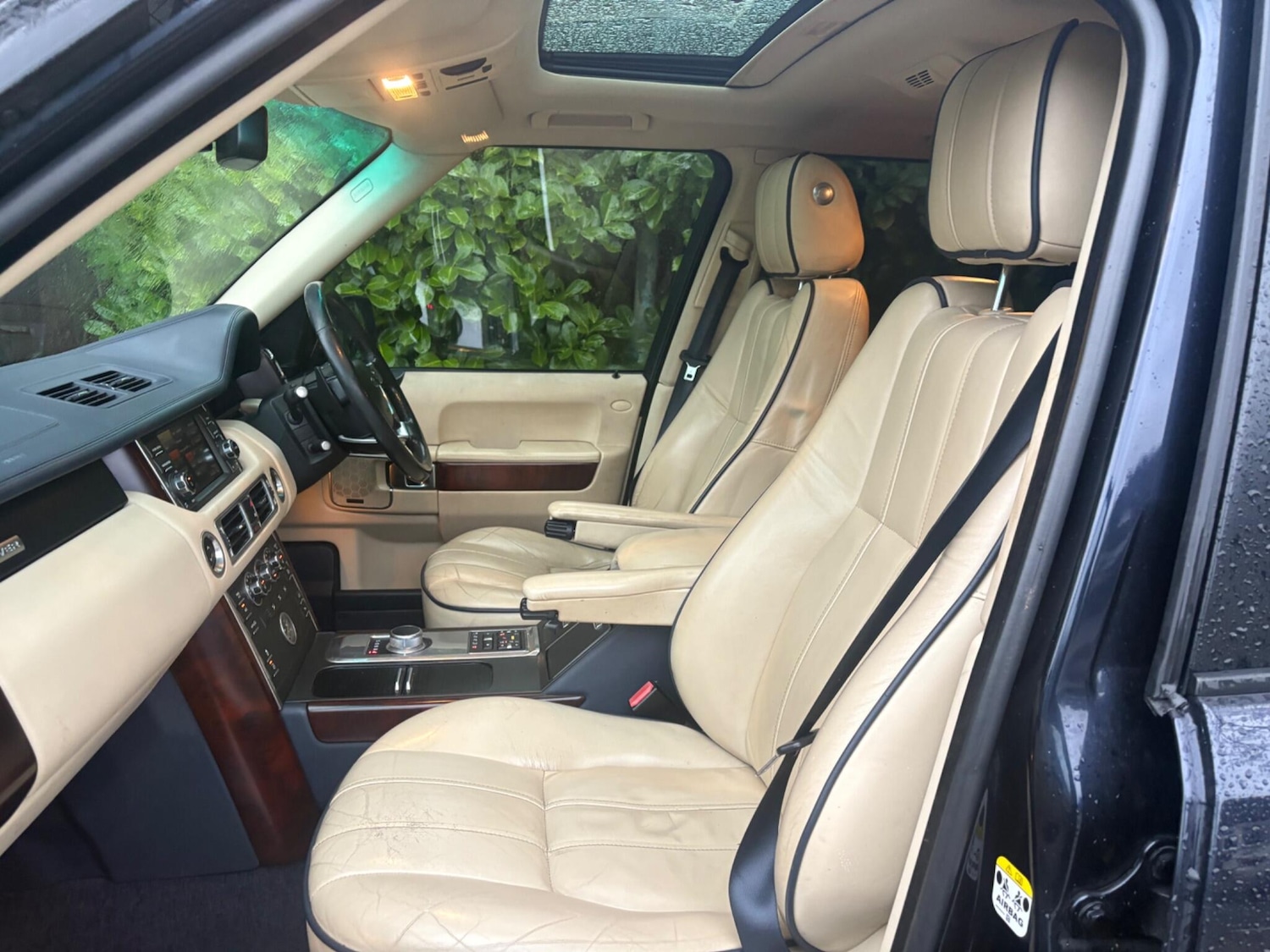 Used Land Rover Range Rover 2011 for sale - 77158070: Photo 45