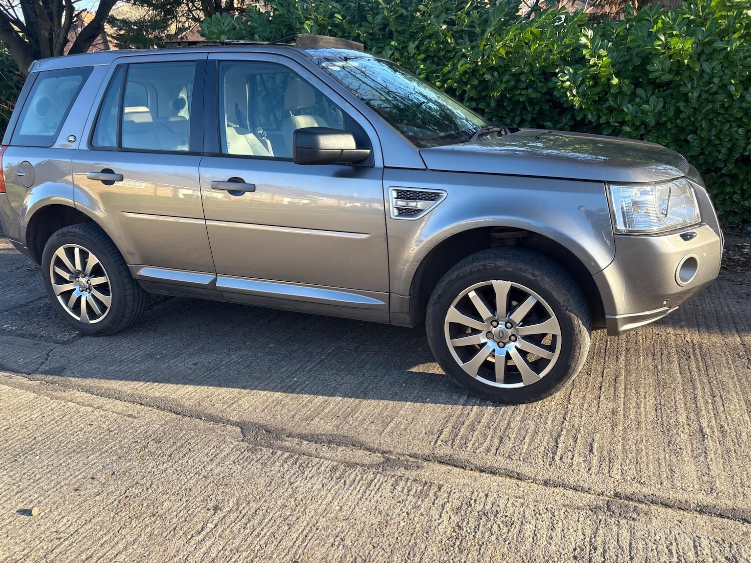 Used Land Rover Freelander 2010 for sale - 77053547: Photo 11