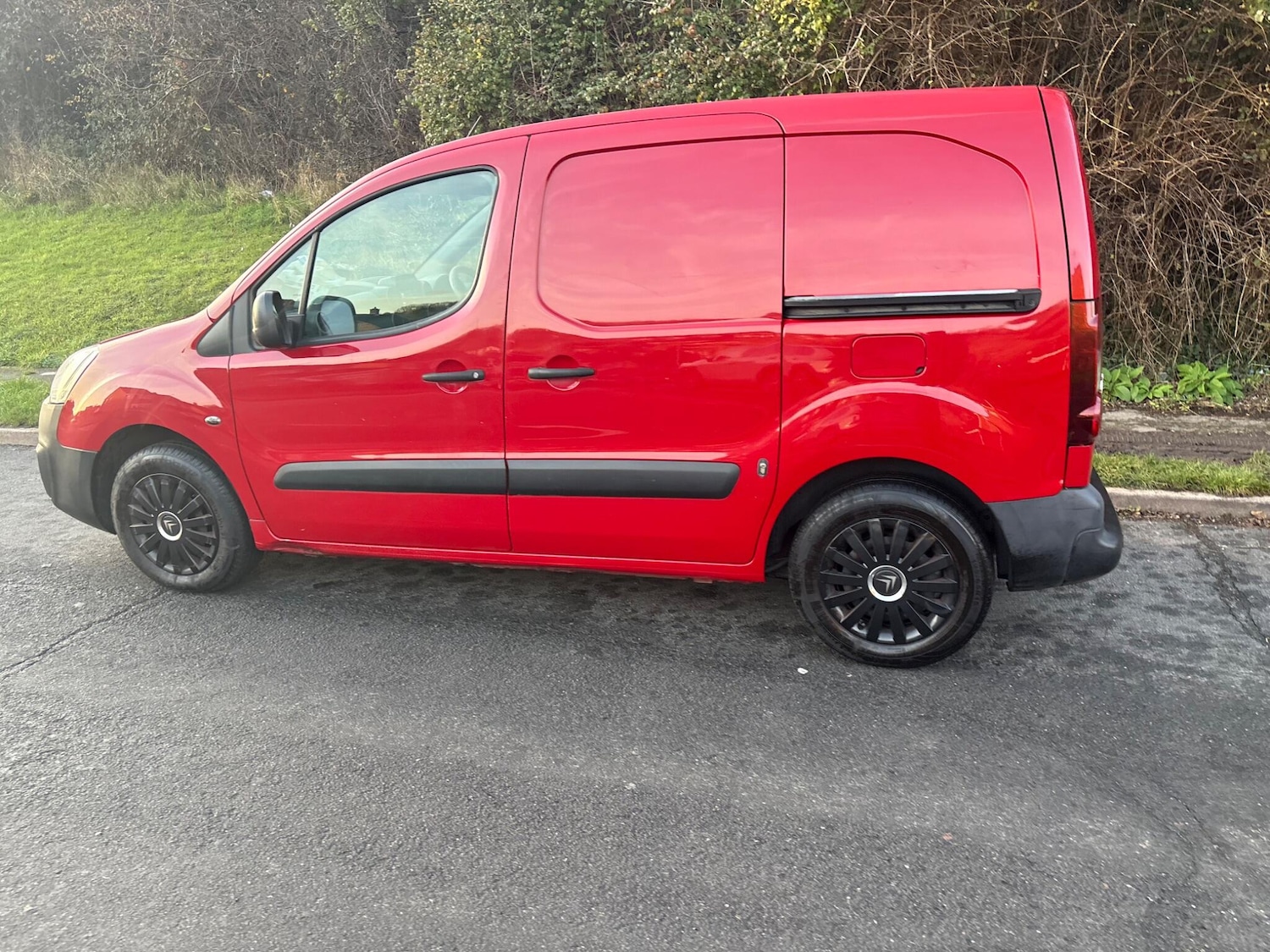 Used Citroen Berlingo 2015 for sale - 76937649: Photo 32