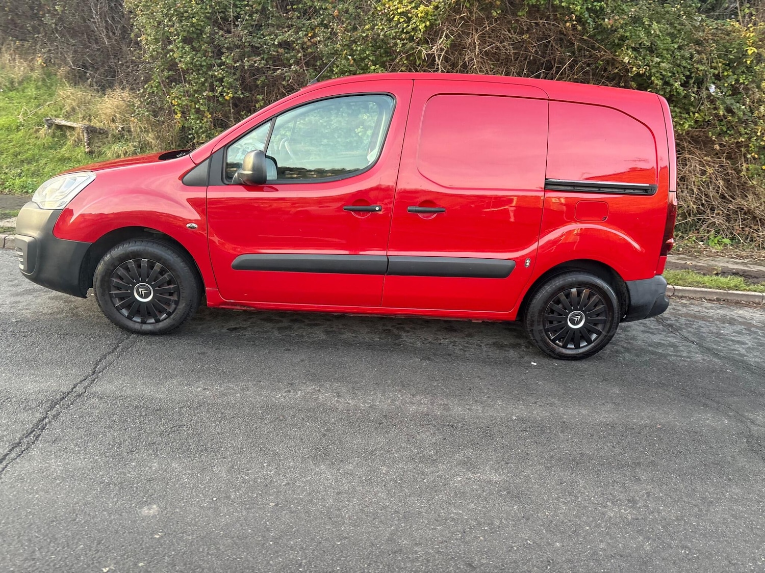 Used Citroen Berlingo 2015 for sale - 76937649: Photo 35