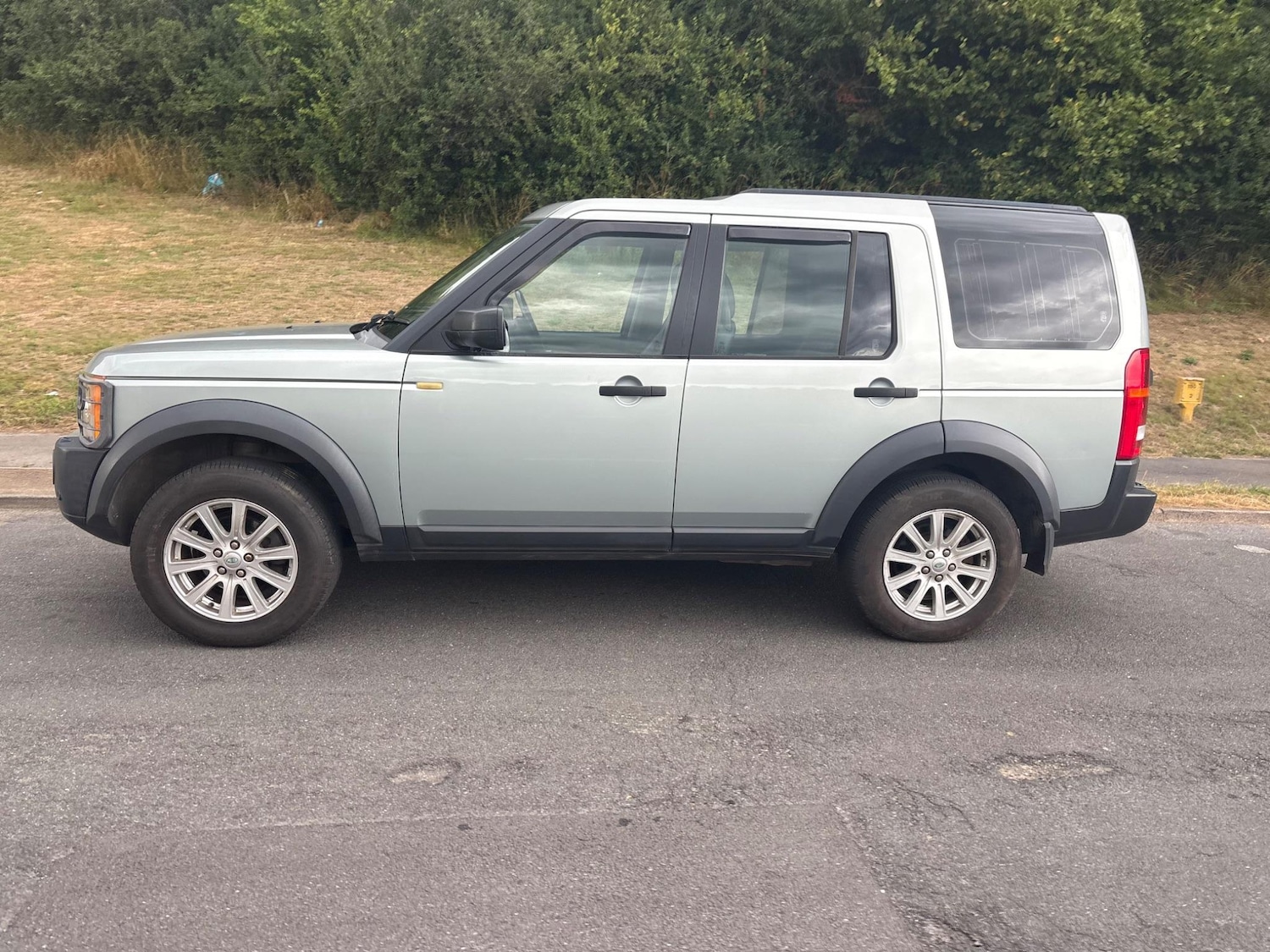 Used Land Rover Discovery 2006 for sale - 76888934: Photo 2