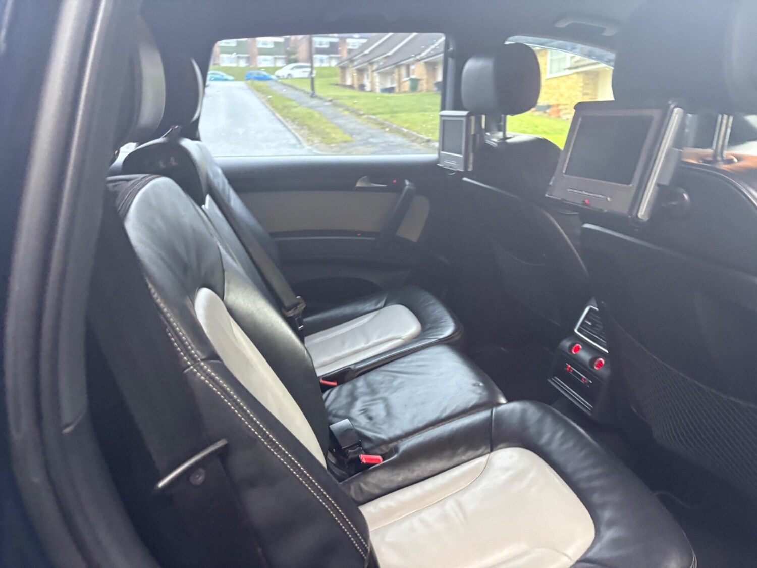 Used Audi Q7 2010 for sale - 77470969: Photo 28