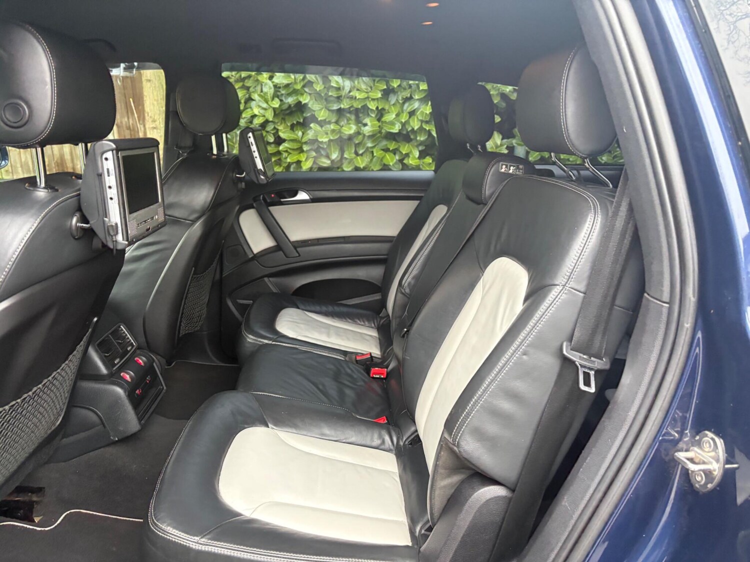 Used Audi Q7 2010 for sale - 77470969: Photo 35