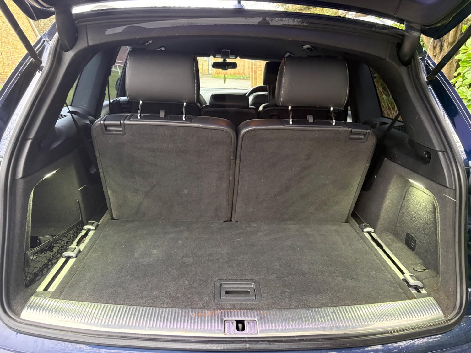 Used Audi Q7 2010 for sale - 77470969: Photo 36