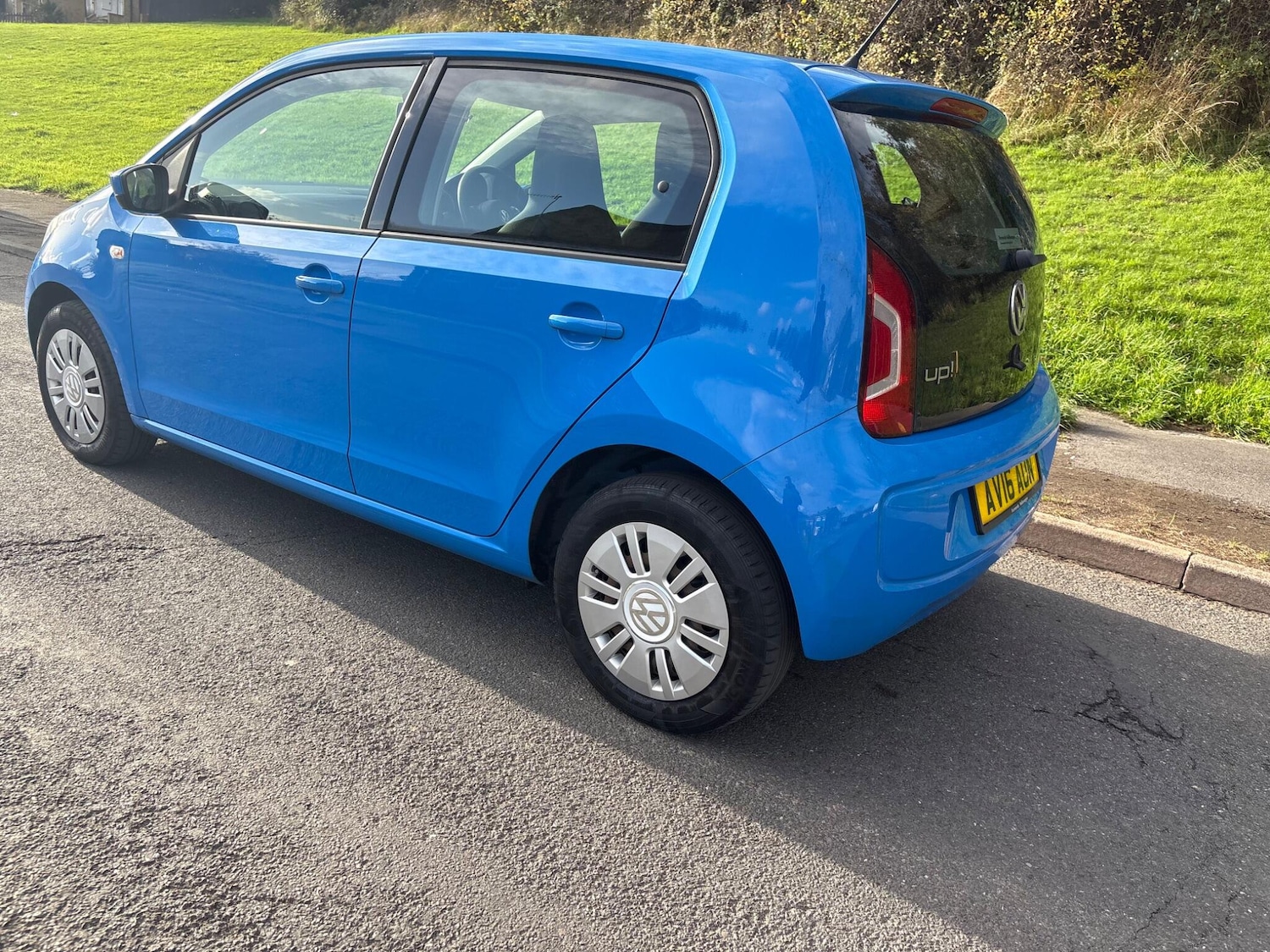 Used Volkswagen up! 2016 for sale - 76934268: Photo 63