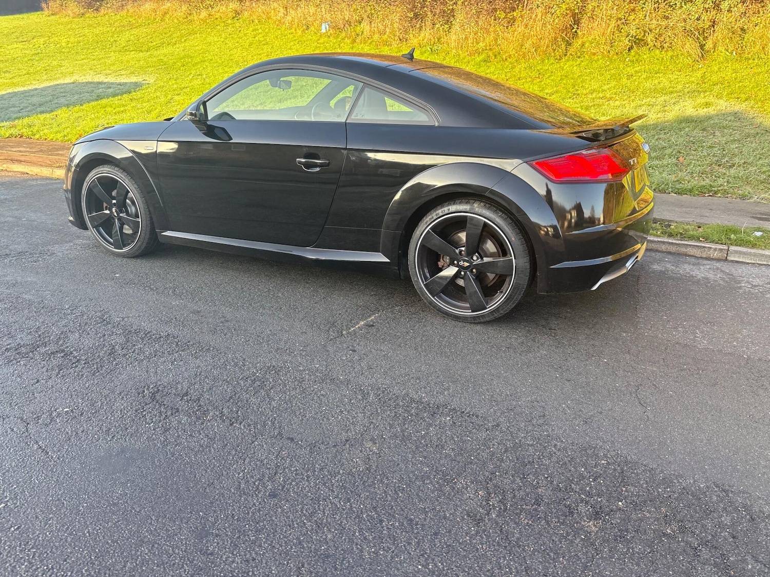 Used Audi TT 2015 for sale - 76717620: Photo 3
