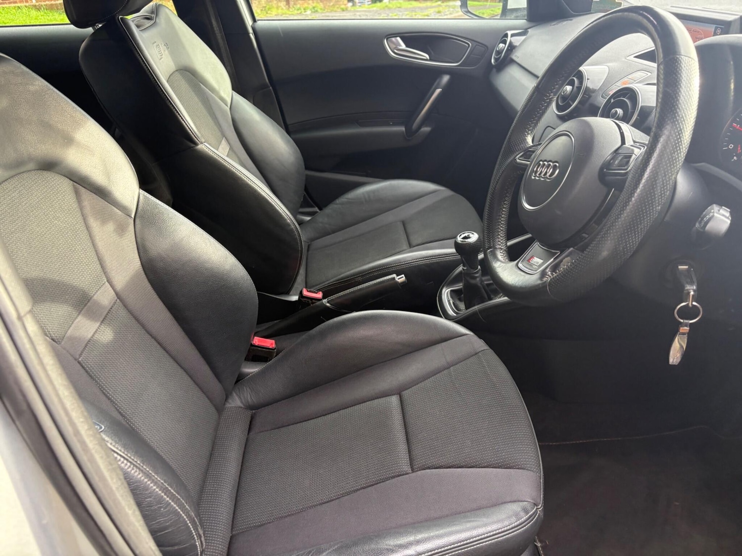 Used Audi A1 2013 for sale - 76851353: Photo 28