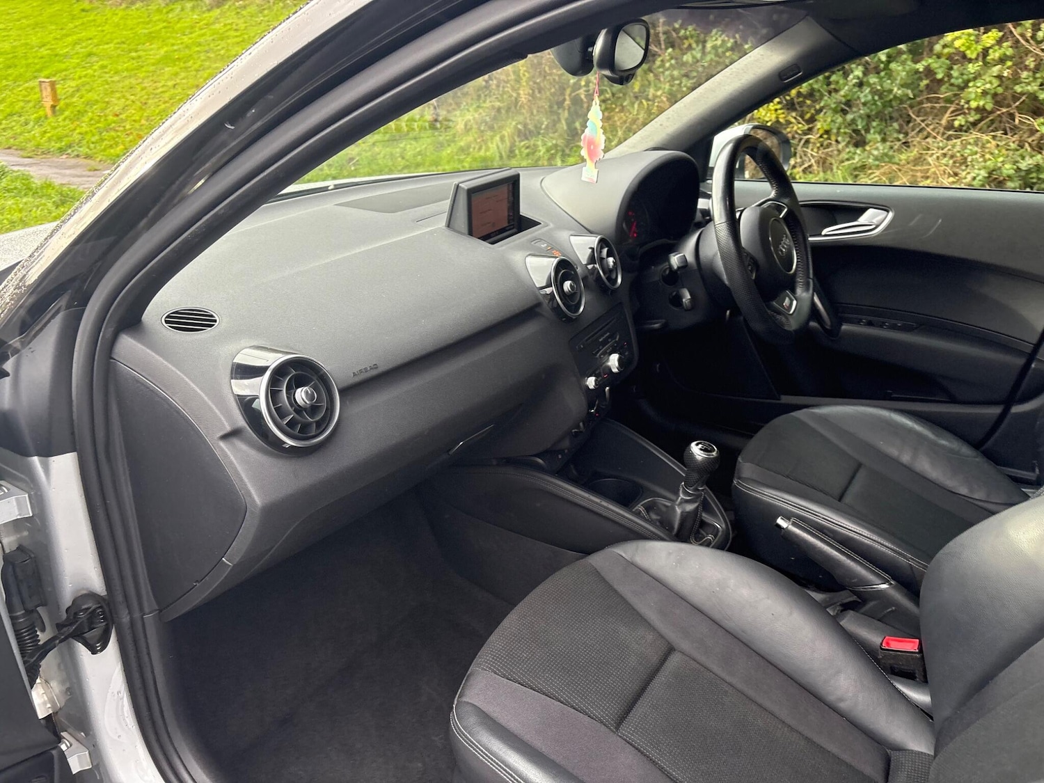 Used Audi A1 2013 for sale - 76851353: Photo 37