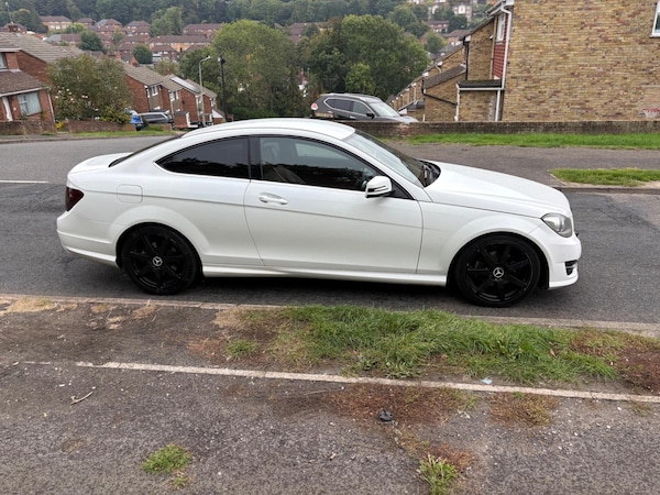 Used Mercedes-Benz C-Class 2012 for sale - 76169275: Photo 10