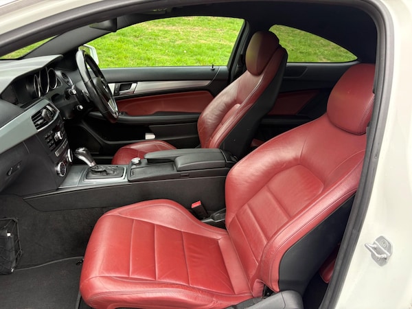 Used Mercedes-Benz C-Class 2012 for sale - 76169275: Photo 11