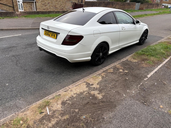Used Mercedes-Benz C-Class 2012 for sale - 76169275: Photo 19