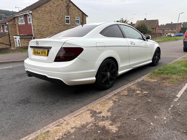 Used Mercedes-Benz C-Class 2012 for sale - 76169275: Photo 6