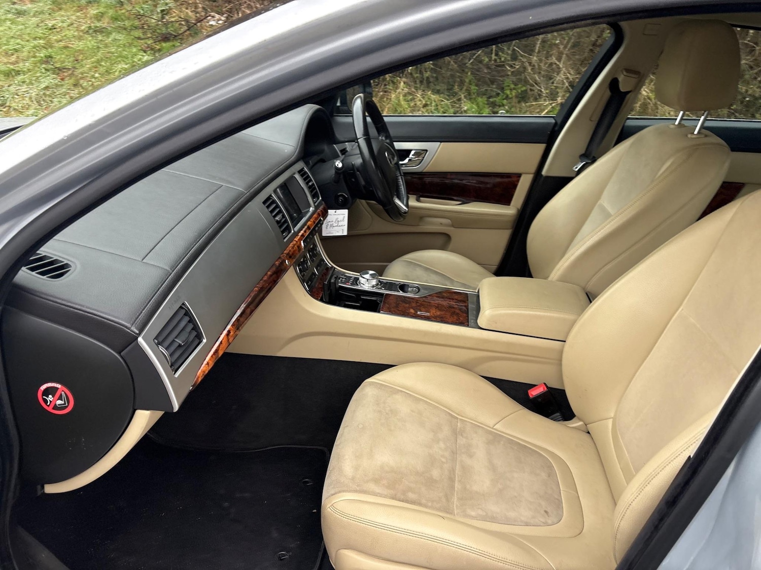 Used Jaguar XF 2013 for sale - 76648132: Photo 5