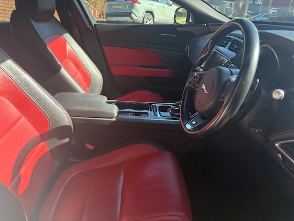 Used Jaguar XE 2016 for sale - 76217662: Photo 25