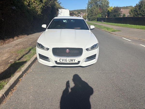 Used Jaguar XE 2016 for sale - 76217662: Photo 2