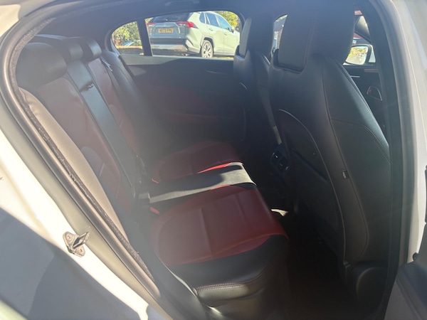 Used Jaguar XE 2016 for sale - 76217662: Photo 30
